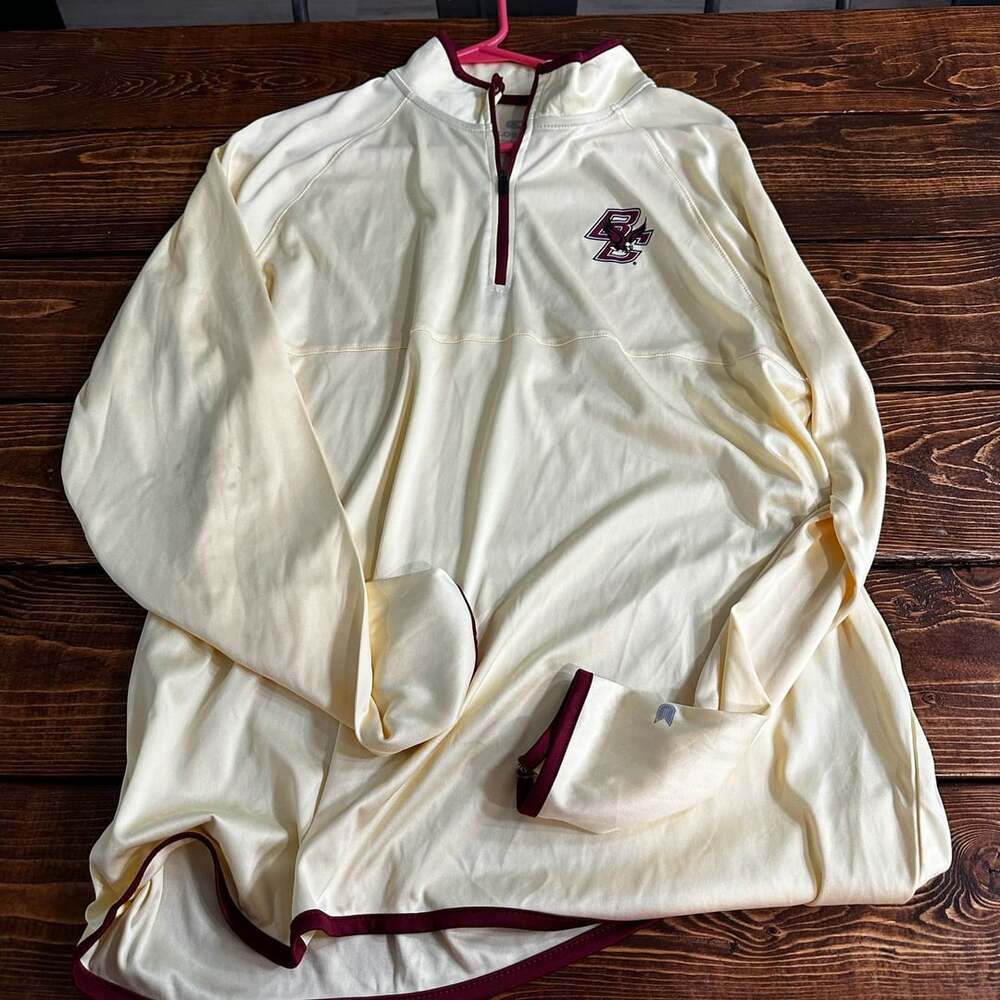 Colosseum Boston College 1/4 Zip Pullover Size Large Yellow